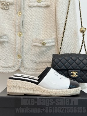 Chanel CC Lambskin Espadrilles Mules 2023 06
