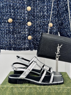 GUCCI Horsebit Slim Flat Sandals In silver