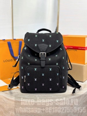 Louis Vuitton Discovery Backpack M14135 black