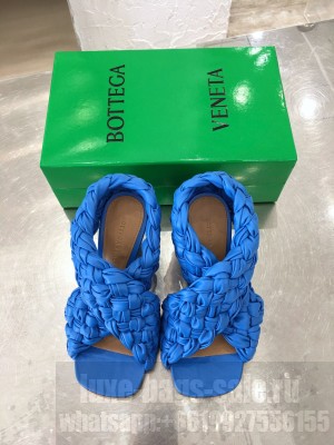Botteg Veneta Oversized criss-cross straps Squared toe with rounded edges Slide-on Sandals 2020 Fall Blue