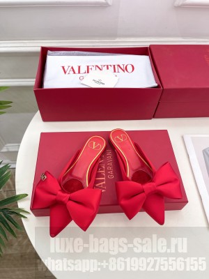 VALENTINO UN CHÂTEAU BOW FLAT MULES SATIN RED