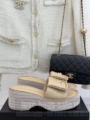 Chanel platform CC Turn Lock with chain slippers Beige leather 2025