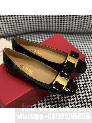 Salvatore Ferragamo Patent Leather Bow Pumps 2.5cm Black Spring/Summer 2021 Collection