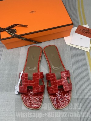Hermes Oran Stone Embossed Leather Flat Slide Sandals 095 2022 Collection