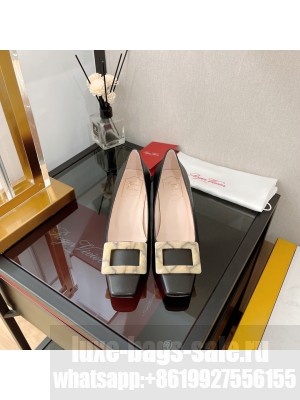 Roger Vivier 4.5cm Belle Vivier Motherpearl Buckle Pumps 08