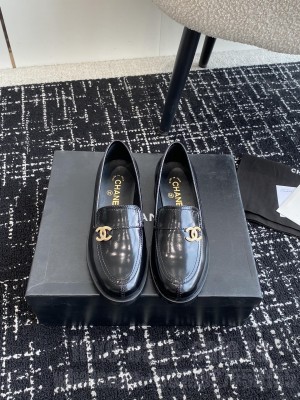 Chanel Shiny Calfskin Crystal CC Logo Loafer