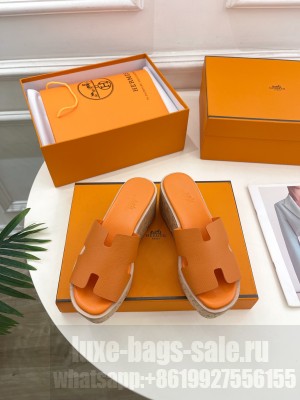 Hermes Eze 30 sandal orange