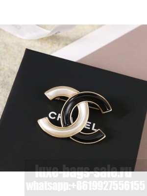 Chanel Women's Brooch AB1124