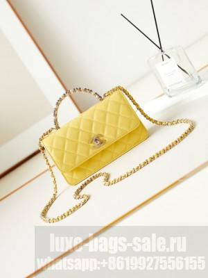 CHANEL CLUTCH WITH CHAIN Shiny Crumpled Lambskin AP3803 yellow