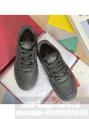 Valentino Garavani Unisex Trainer calfskin sneaker 011 2025