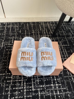 Miu Miu Shearling Slide 04