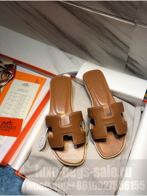 Hermes Oran Flat slippers in Box calfskin 032 2021 Collection