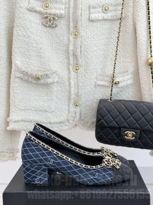 Chanel Quilted Denim 6.5cm Pumps with Chain Bow Navy 2025