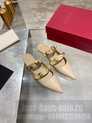 VALENTINO ROMAN STUD FLAT MULE IN CALFSKIN Nude