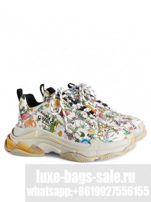 Gucci Unisex The Hacker Project Triple S Sneaker Cream