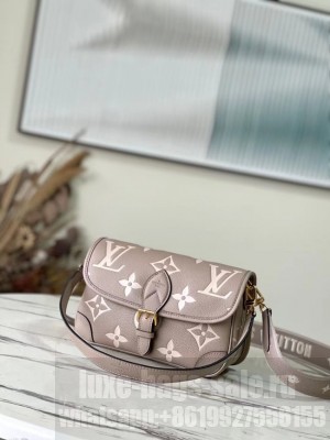 Louis Vuitton Diane M46388 gray