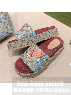 Disney x Gucci Donald Duck GG Platform Slide Sandal 573018 Beige 2021 Collection