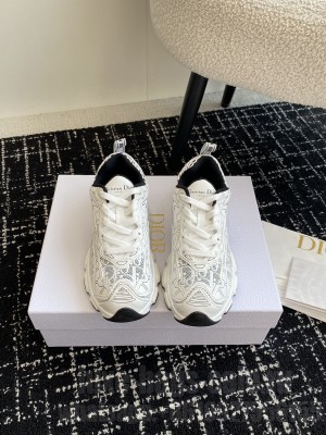 Dior Chrono Sneaker 2024 07