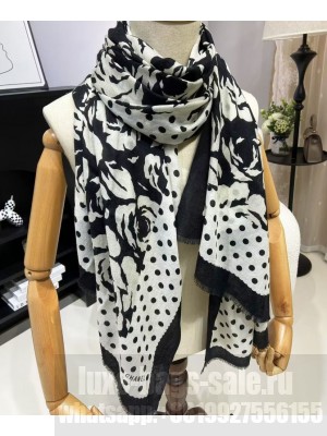 Chanel Women's Long Scarf