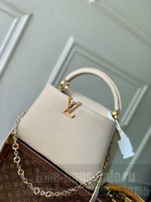 Louis Vuitton Capucines MM M12935 Cream