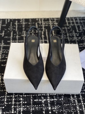 TOTEME Classic suede slingbacks black