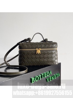Bottega Veneta Vanity Case On Strap 789109 dark green