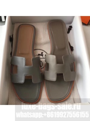 Hermes Oran Flat Slipper Sandals in Swift Box Calfskin Etoupe 01