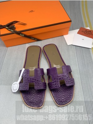 Hermes Oran Crocodile Embossed Leather Flat Slide Sandals 121 2022 Collection