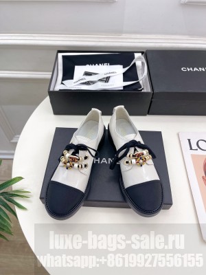 Chanel Calfskin & Grosgrain 3.5cm Lace-up Loafer white