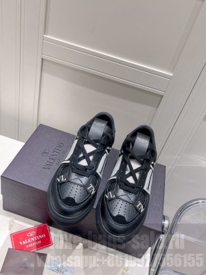 VALENTINO VL7N LOW-TOP SNEAKERS IN CALFSKIN AND MESH FABRIC WITH BANDS SNEAKERS 2022 COLLECITON 015
