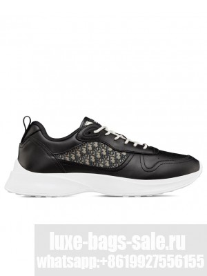 Christian Dior Men's B25 Runner Sneaker Black