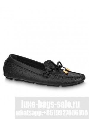 Louis Vuitton Women's Gloria Flat Loafer Black