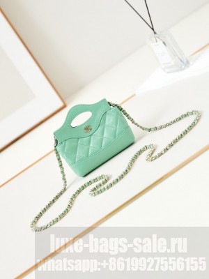CHANEL CLUTCH WITH CHAIN AP3875 green