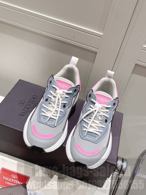 VALENTINO UNISEX CHUNKY V-LOGO SHEGOES SNEAKERS 2022 COLLECITON 07