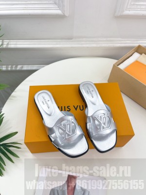 Louis Vuitton LV Isola Flat Slide Mule 01