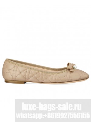Christian Dior Women's Ballet Flat Cream