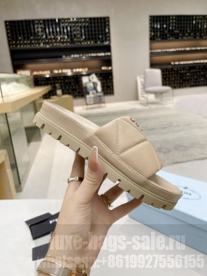 Padded Calfskin Quilted leather Beige slides