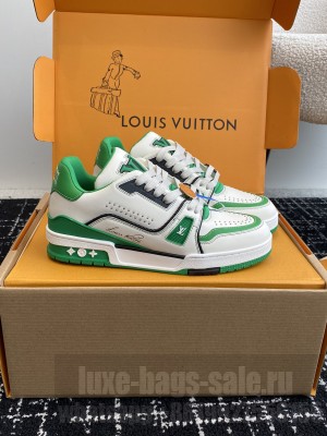 Louis Vuitton Unisex 1AD7KP LV Trainer Sneaker Green