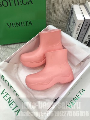 Bottega Veneta PUDDLE Biodegradable rubber Pink ankle boots 2021 Collection