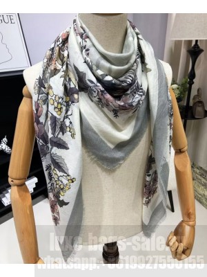 Christian Dior Women's Dior 4 Saisons Printemps Soleil Square Scarf