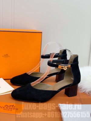Hermes Kelly Suede 4.5cm Pumps Black 2021 Collection