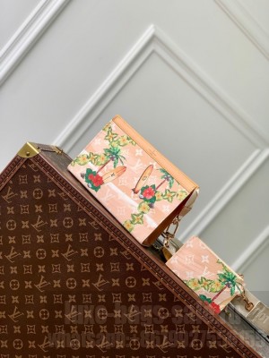 Louis Vuitton Gaston Wearable Wallet M83466 Sand