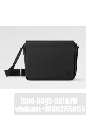 Louis Vuitton District PM M30851 black