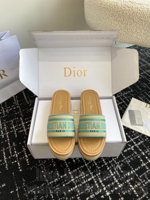 Dior Dioriviera Dway Platform Slide Natural Raffia and Aquamarina Embroidered Cotton