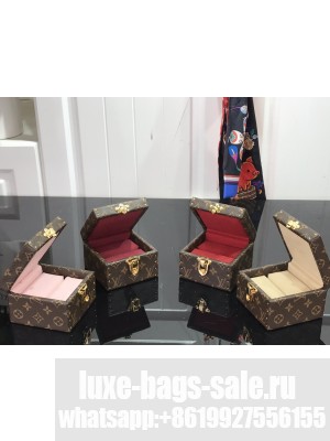 Louis Vuitton ECRIN DECLARATION M21010