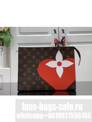 Louis Vuitton GAME ON TOILETRY POUCH 26 M80282