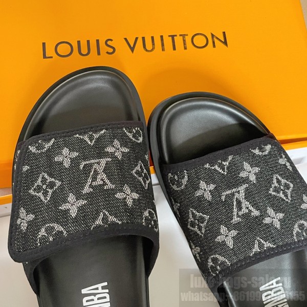 Louis Vuitton LV Unisex LV x NBA Miami Mule